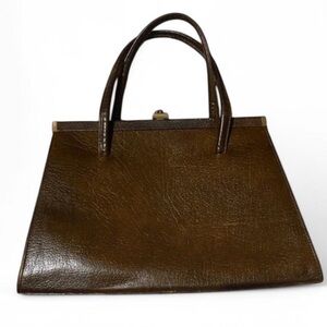 Brown leather vintage clasp handbag